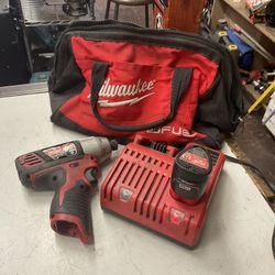 Milwaukee 2462-20 1/4" hex Impact Driver