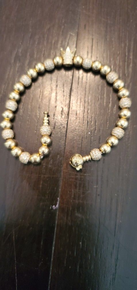 Solid 14k Yellow Gold King Crown Bracelet
