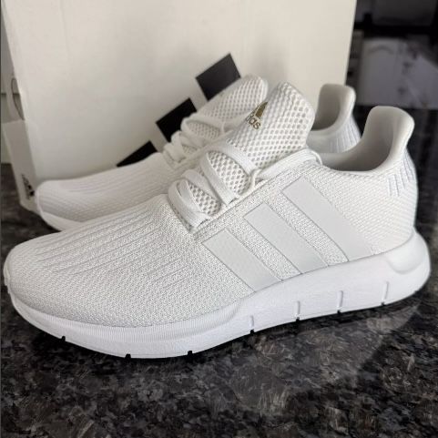 $55 Women’s Adidas Brand New Size 7 (Men’s 5.5)