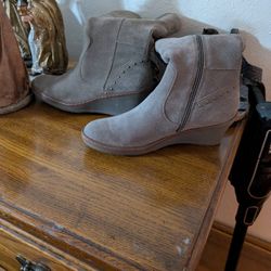 Women's Boots