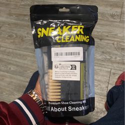Sneakers Cleaning Kit