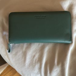 Woman’s Wallet 