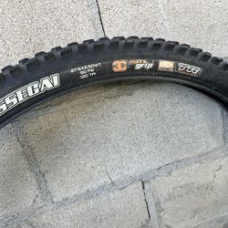 2x Maxxis Assegai MTB 27.5 Tires