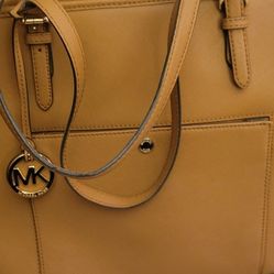 Micheal Kors Purse