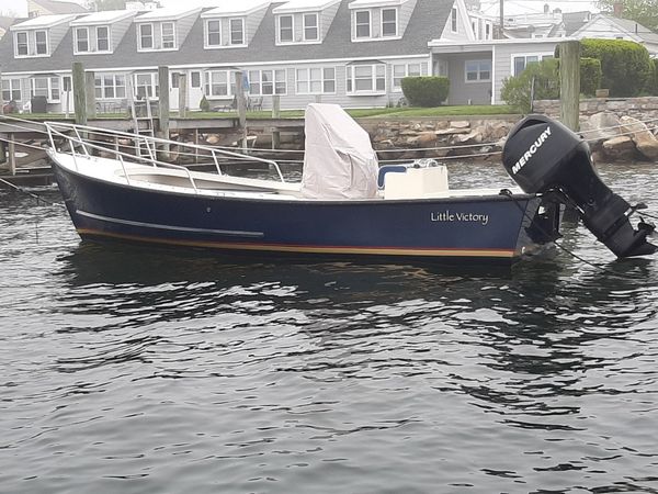 2009 eastern 20 ft. center console