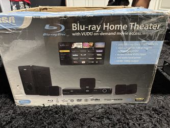 RCA Blue-Ray Home theater with 500 watts w/ speaker (all matching) and subwoofer Works perfect and in excellent condition. I got a new one so I need t
