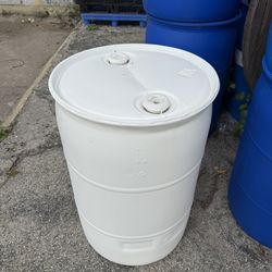 55 Gallon Water Storage container drum barrel