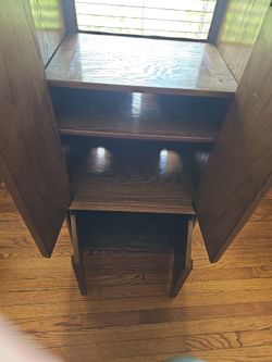 Entertainment center