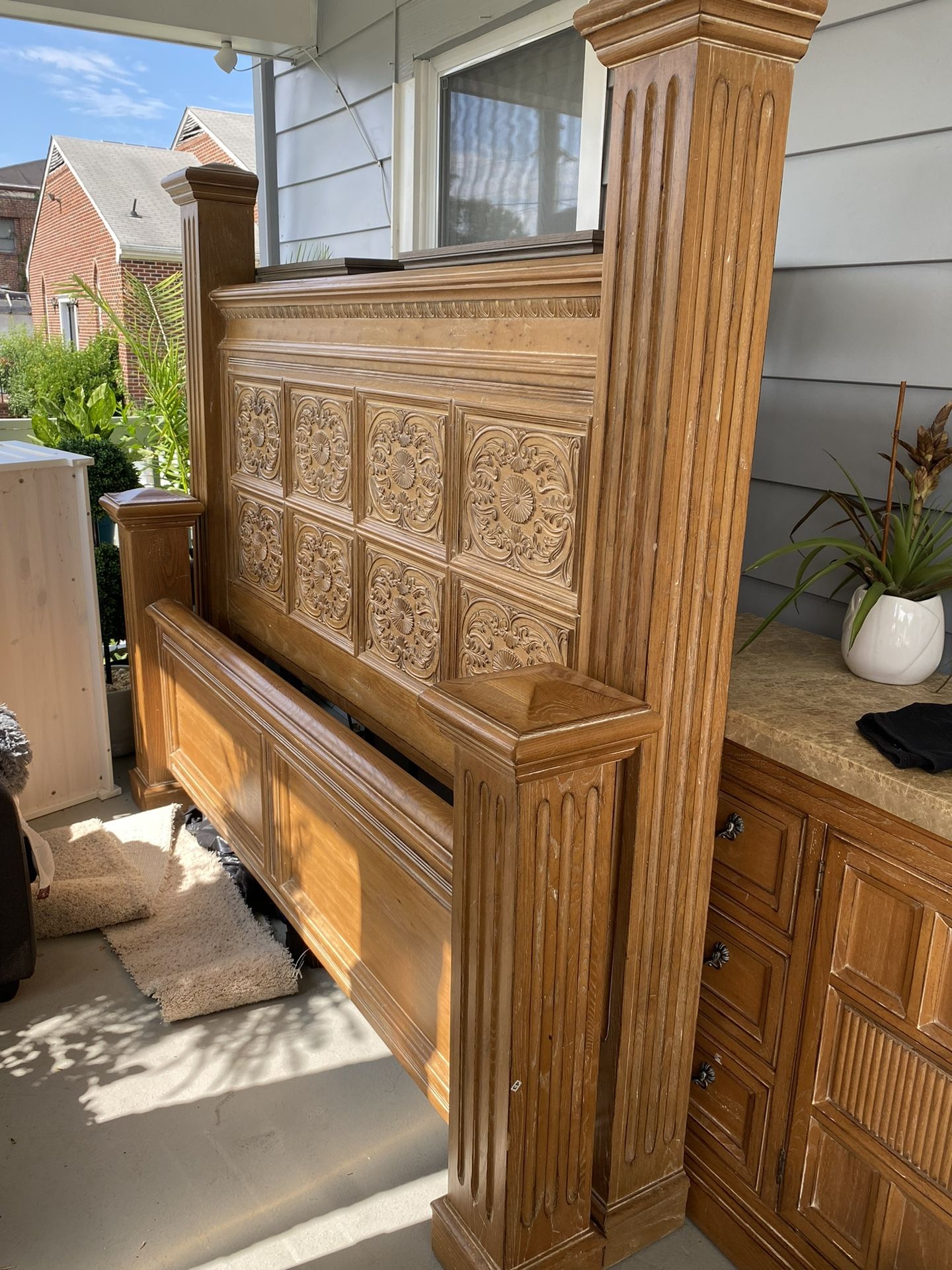 Drexel Heritage Bel Air Collection King Bed Frame
