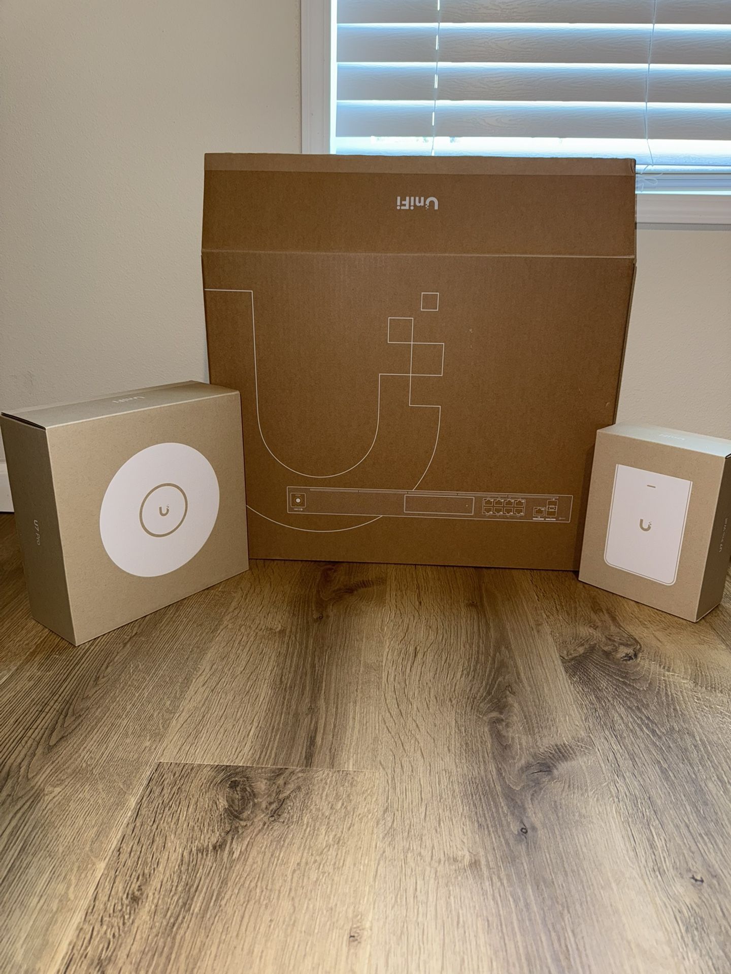 Ubiquiti UDM-SE + U7 Pro + U7 Pro Wall — Brand New Wi-Fi 7 UniFi Bundle