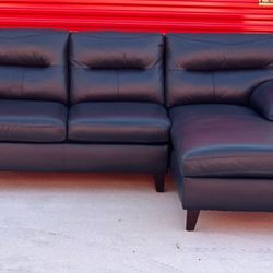 LEATHER DARK BLUE SECTIONAL COUCH IN GREAT CONDITION - DELIVERY AVAILABLE 🚚