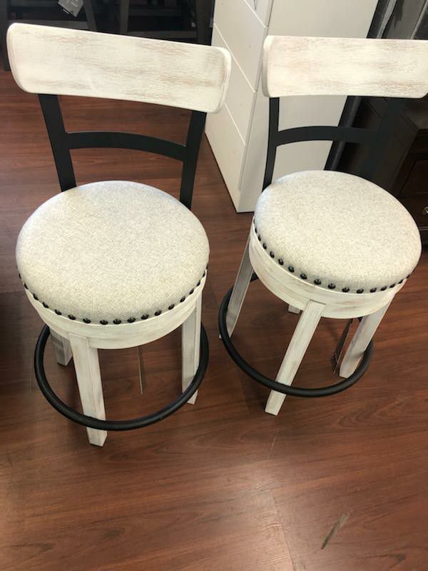 White velvet upholstered swivel bar stool (4PC)!!! WE FINANCE