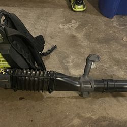 RYOBI Backpack GAS LEAF BLOWER 
