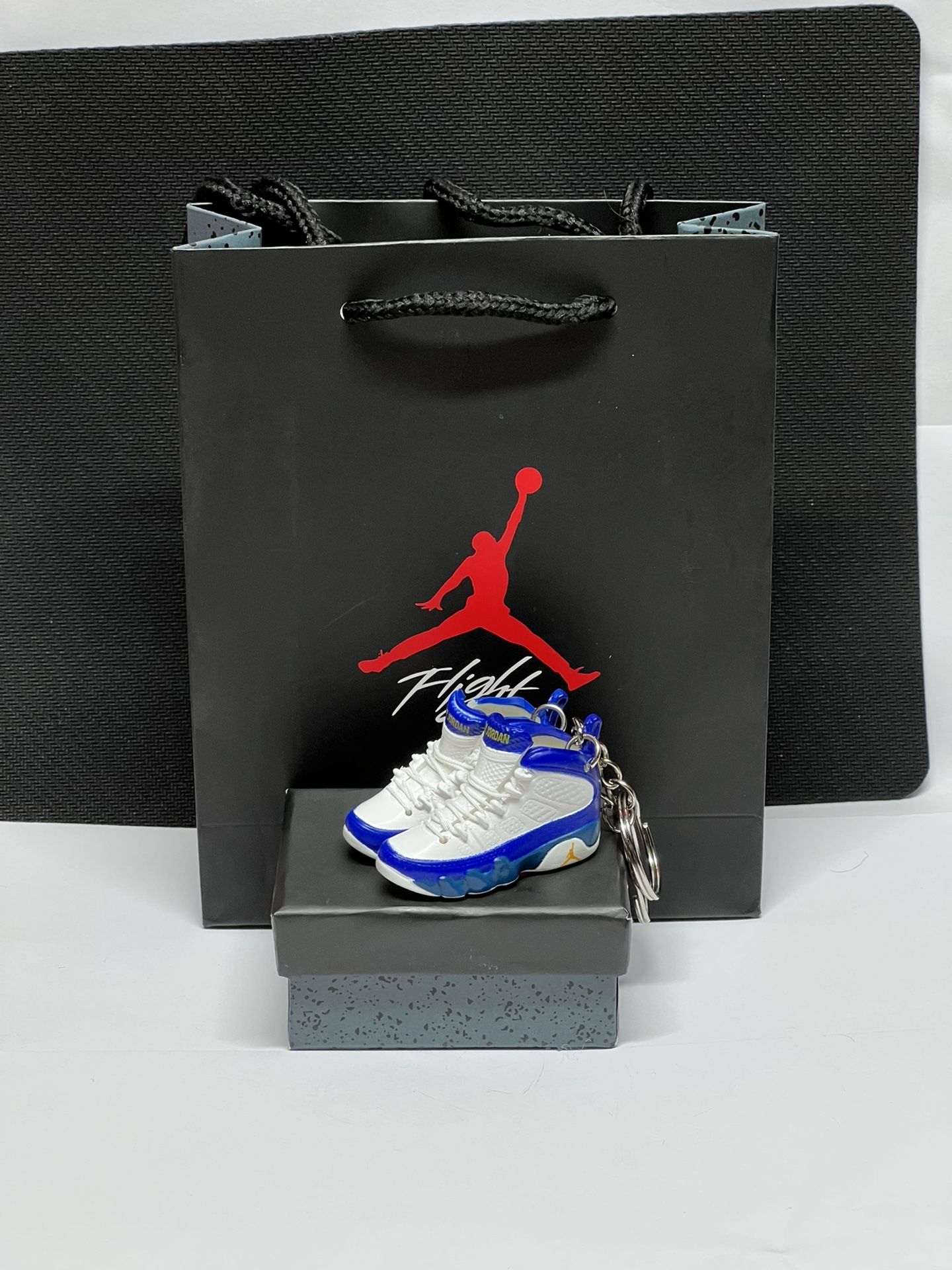 Jordan Beautiful 3D Keychain Pair With Free Bag and Box