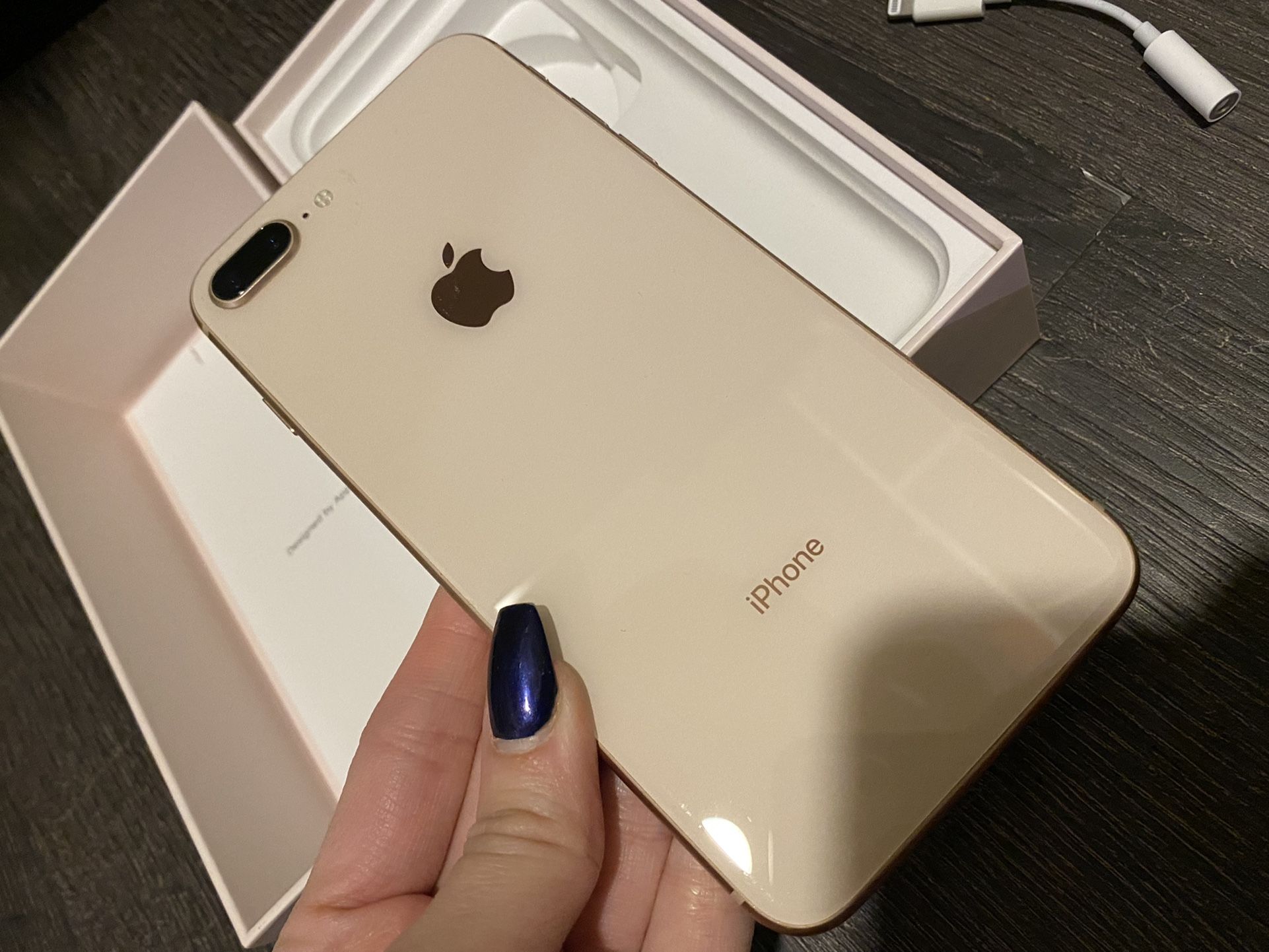 Perfect Condition iPhone 8 + New With Box + Unlocked  + Accessories Rose Gold 