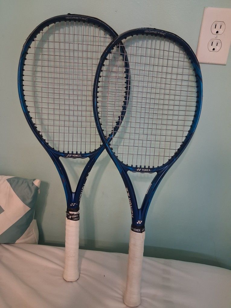 Racket Yonex Isometric Ozone Adult Size acceptable conditions