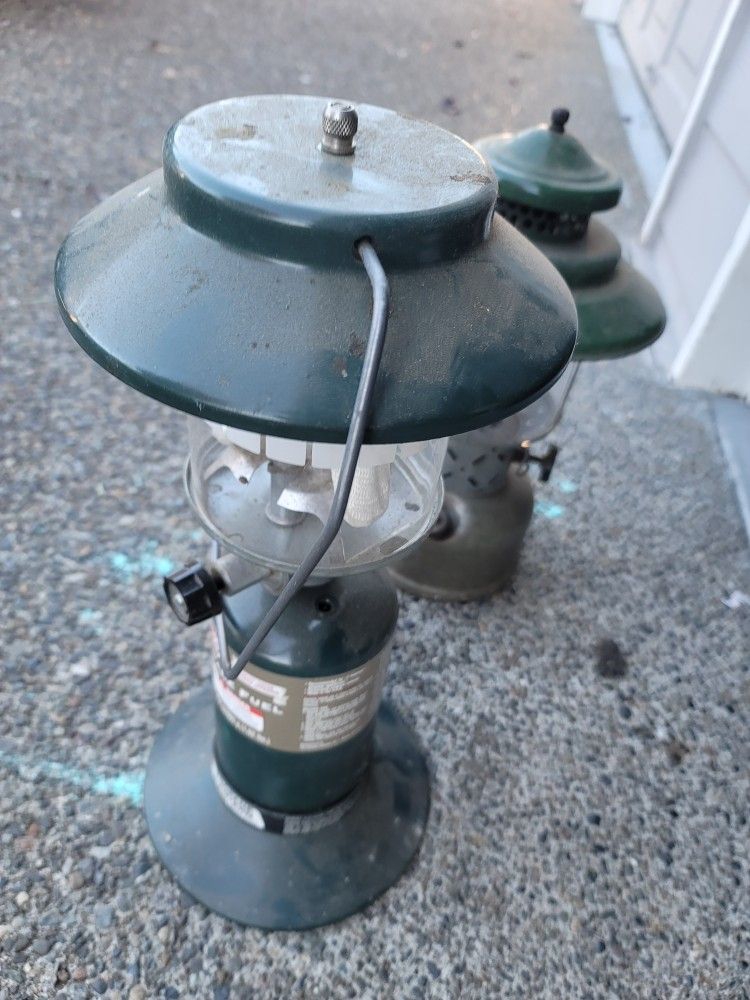 2 Coleman Lanterns