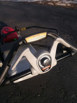 Honda HRX2175VYA Lawnmower with Blade Stop and Select Drive for