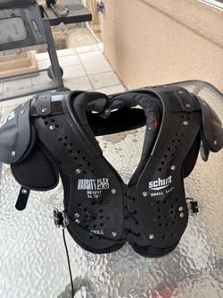 Football pads small
