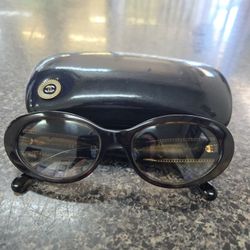 Sunglasses With Case (5515-A)