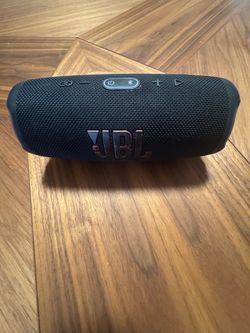 JBL Charge 5 Speaker