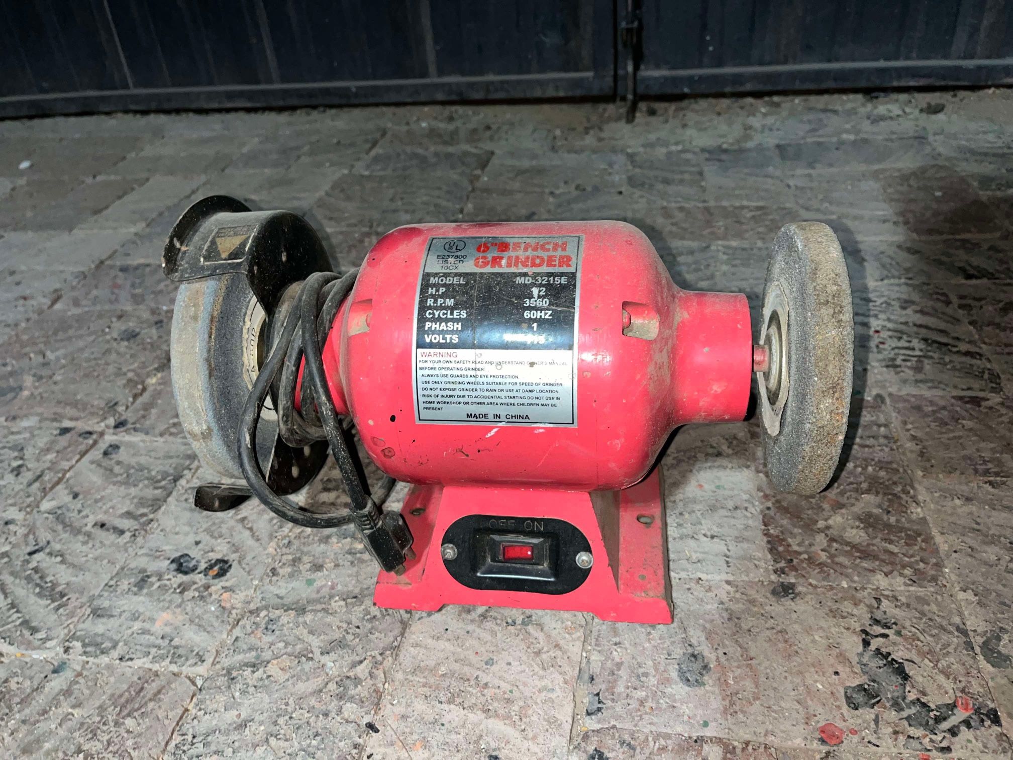BenchPro MD-3215E 6” Bench Grinder 1/2 HP 3560 RPM
