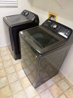 SAMSUNG WASHER AND DRYER COMBO
