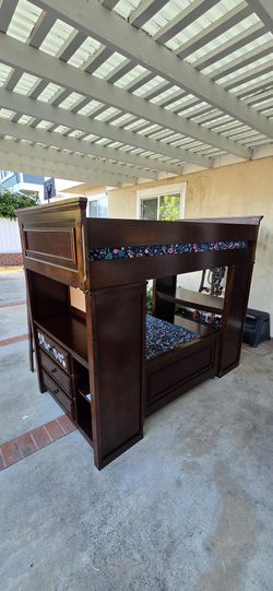 Twin Bed