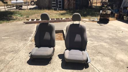 Bucket seats