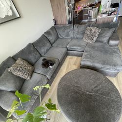 Large Sectional With Ottoman And Pillows 