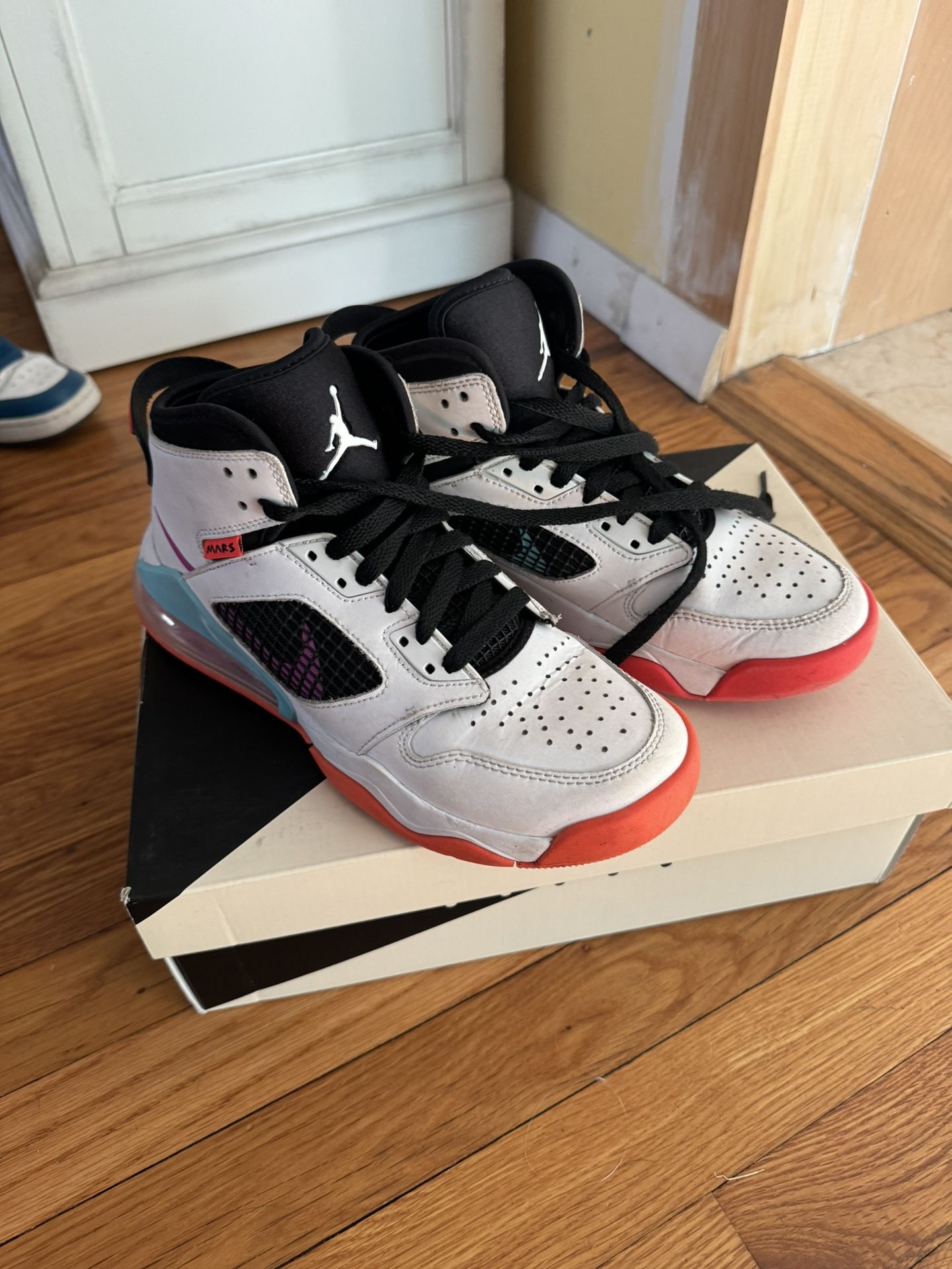 Nike Jordans Shoes 5 1/2 & 5