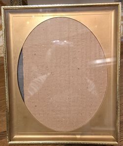 8 by 10 Gold Tone Photo Frame