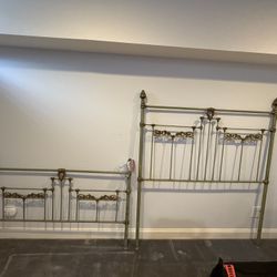 Full Size Antiqued Green And Gold Metal Bed Frame 