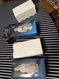 Nativity Collectibles Porcelain Figurines in Boxes