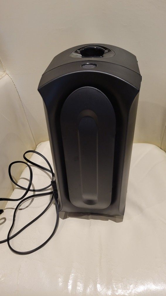Hamilton Beach Trueair, Room HEPA compact Air purifier, Allergen Reducing.