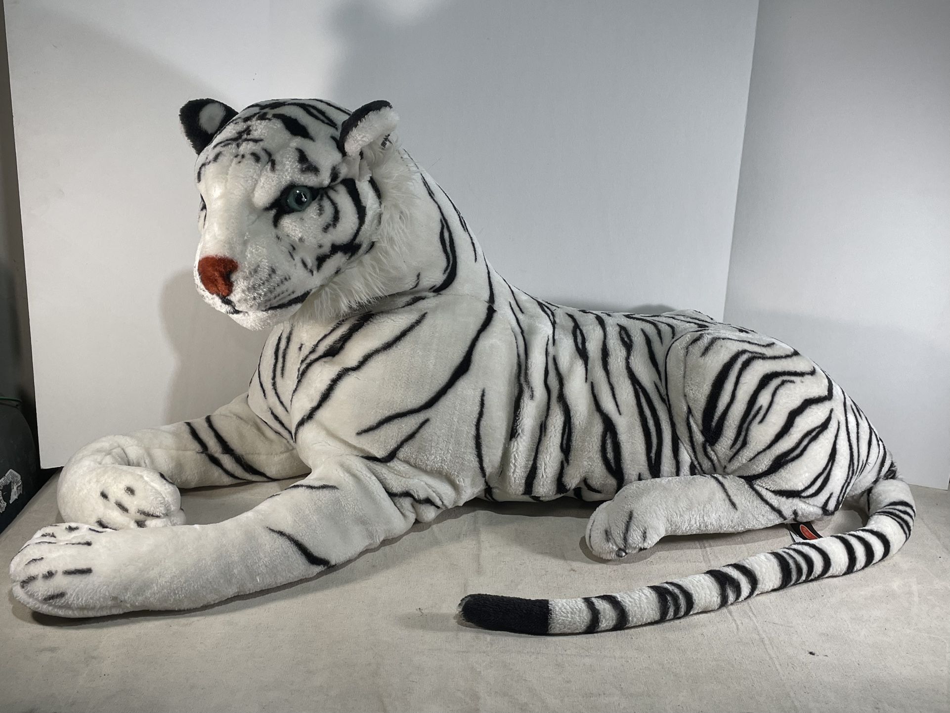 Melissa And Doug White Bengal Tiger Plush Stuffed Animal Jumbo Realistic