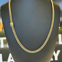 10k solid Yellow Gold Cuban link 24” Chain necklace 18.7 grams 5.5mm