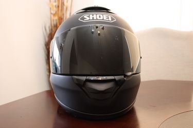 Shoei QWEST Matte Black Racing Motorcycle Helmet Size M for