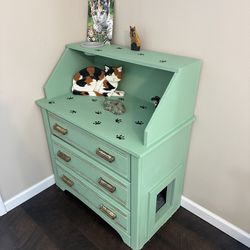 Refinished Litter Box Cubby, Cat House, Cat Den