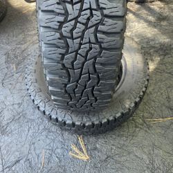 Used Tires 275/65/20