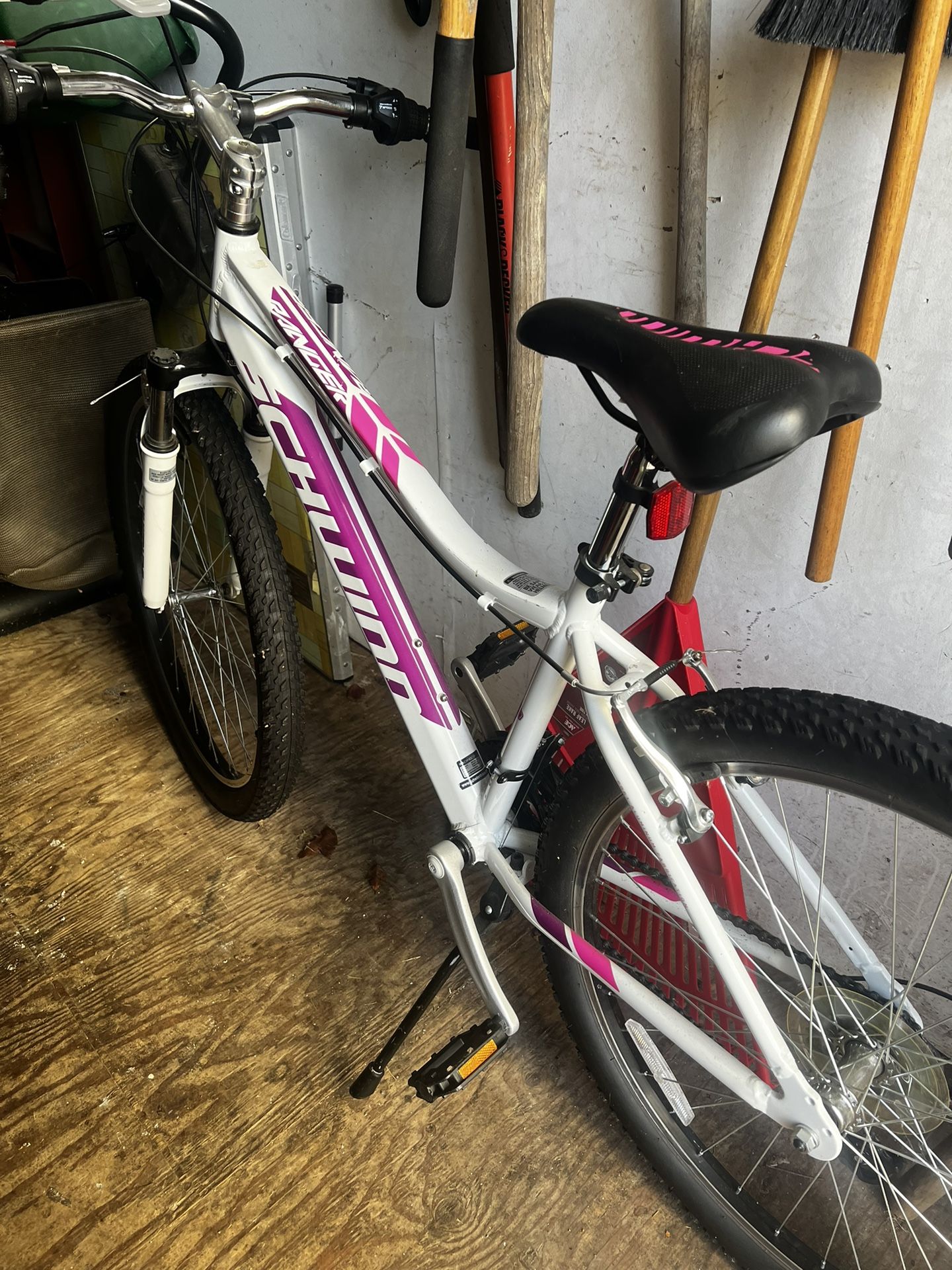 Schwinn ranger 26 discount women's