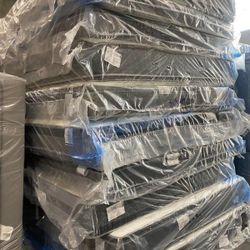 Queen Mattress Liquidation Sale!! Lots To Choose From $5 Down