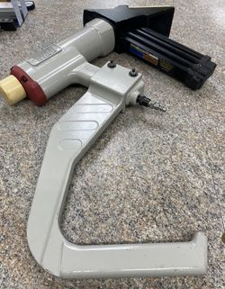 Central Pneumatic Flooring Nailer Stapler 97586