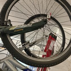 Navigator Trek 100