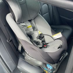 Baby logger city Turn 180’ Rotating Convertible Car Seat Gently USE