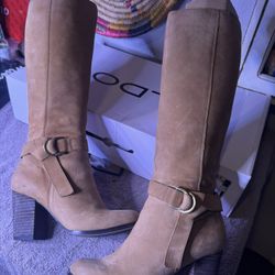 51 Pairs Of Women’s Fancy Shoes  Sz 7 1/2