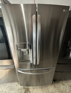 LG FrenchDoor Refrigerator Stainless IceMaker