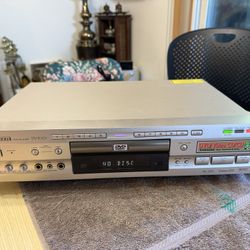 Pioneer DVD CD Karaoke player DV-K101 PAL NTSC dolby digital
