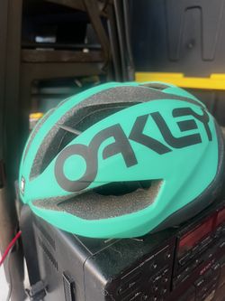 Oakley Helmet