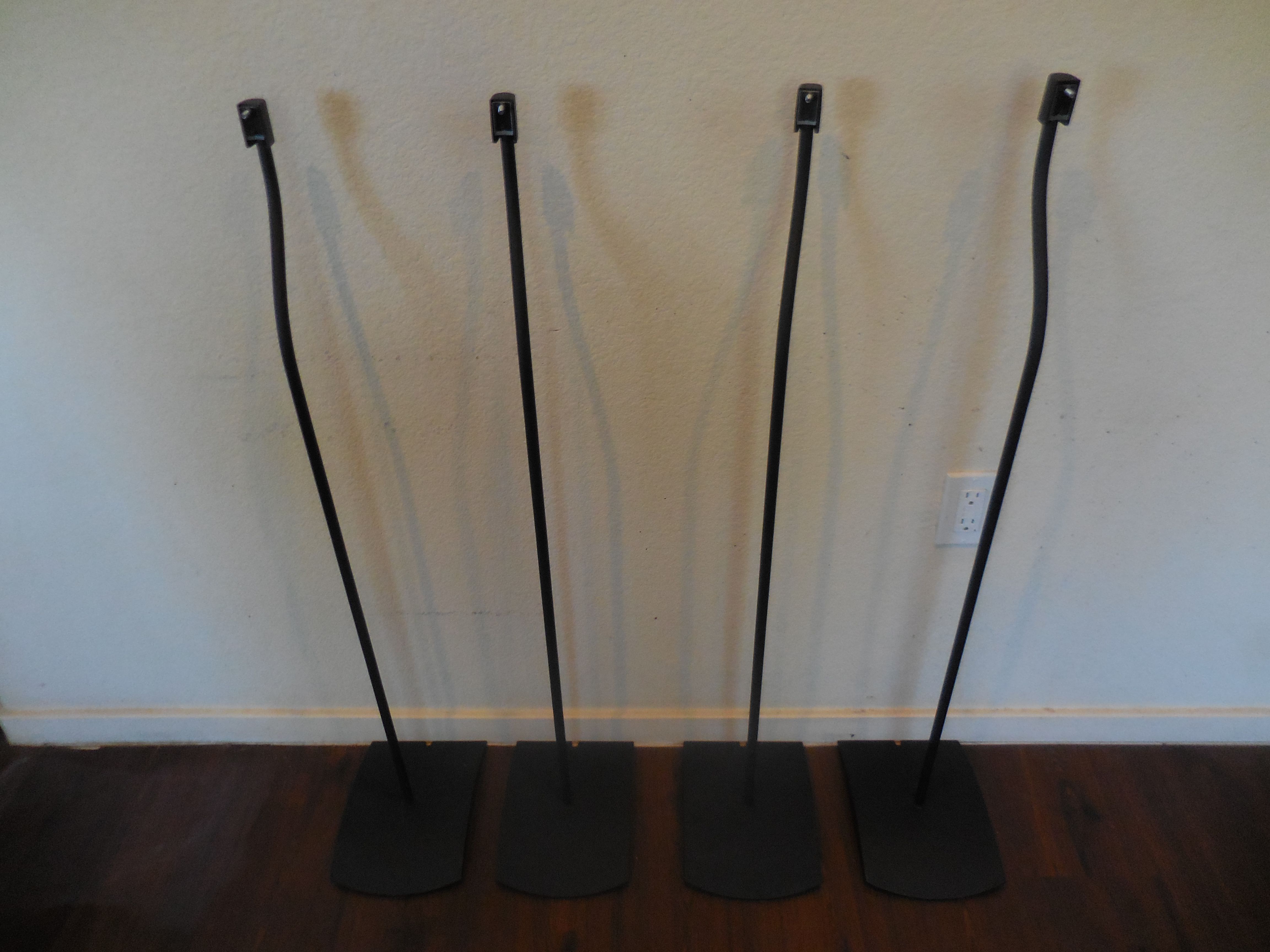 *2* BOSE UFS-20 DOUBLE JEWEL CUBE BLACK FLOOR SPEAKER STANDS LIFESTYLE 38 48. I HAVE OTHER LIFESTYLE 38 COMPONENTS. PRICE IS FOR 2 BUT 4 ARE AVAILABLE